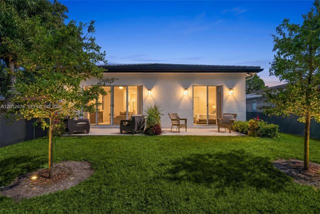 2962 NW 10th Ct, Fort Lauderdale, FL 33311