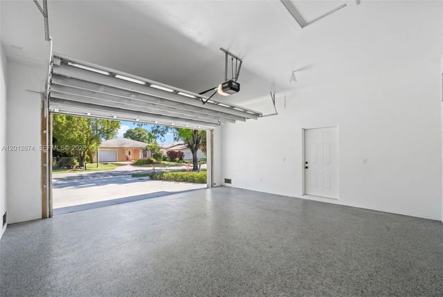 2962 NW 10th Ct, Fort Lauderdale, FL 33311
