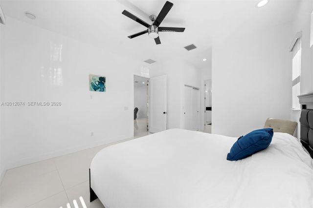 2962 NW 10th Ct, Fort Lauderdale, FL 33311