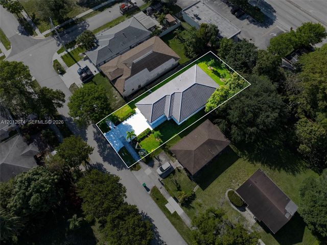 2962 NW 10th Ct, Fort Lauderdale, FL 33311