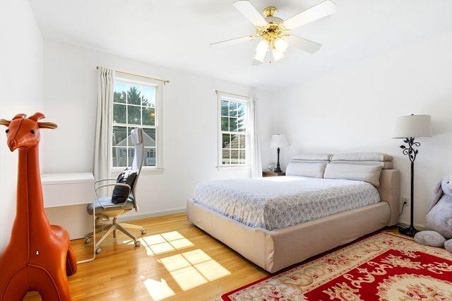 8 Scarlet Ct, Easton, MA 02356