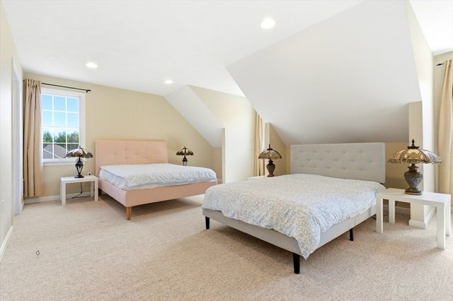 8 Scarlet Ct, Easton, MA 02356