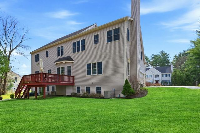 8 Scarlet Ct, Easton, MA 02356