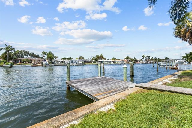 4133 49TH AVENUE S, St Petersburg, FL 33711