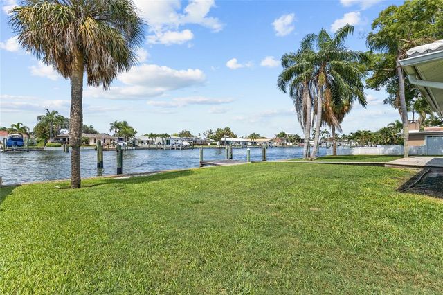 4133 49TH AVENUE S, St Petersburg, FL 33711