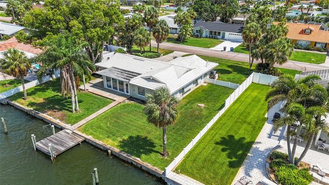 4133 49TH AVENUE S, St Petersburg, FL 33711