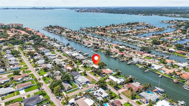 4133 49TH AVENUE S, St Petersburg, FL 33711