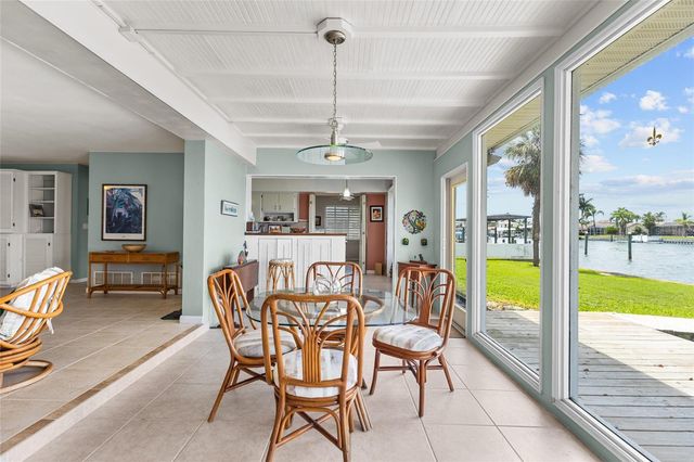 4133 49TH AVENUE S, St Petersburg, FL 33711