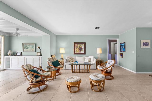 4133 49TH AVENUE S, St Petersburg, FL 33711