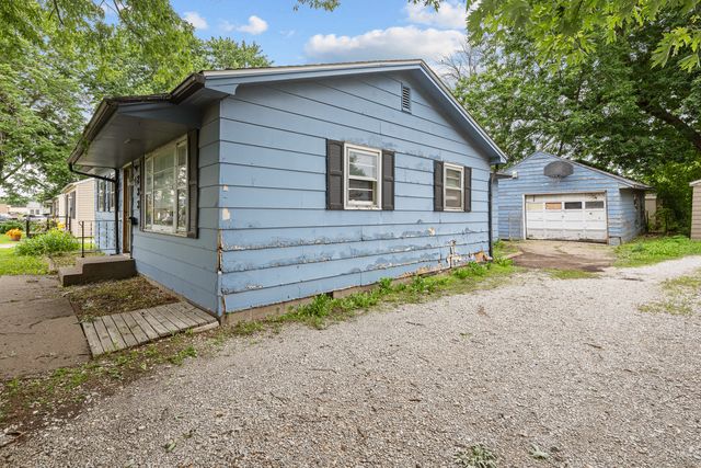 233 4th Street E, Milan, IL 61264
