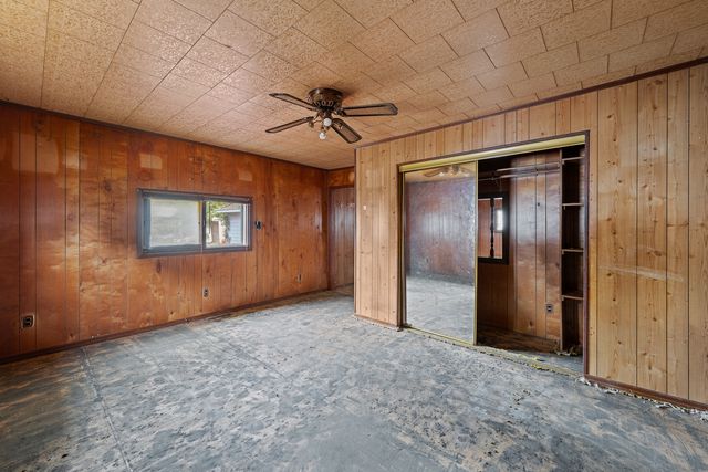233 4th Street E, Milan, IL 61264