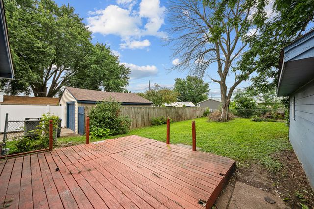 233 4th Street E, Milan, IL 61264