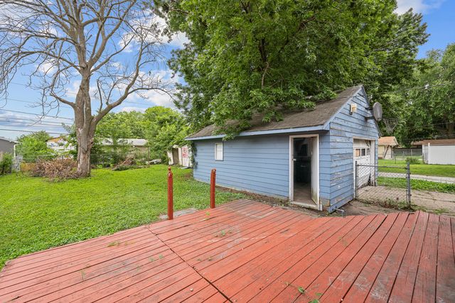 233 4th Street E, Milan, IL 61264