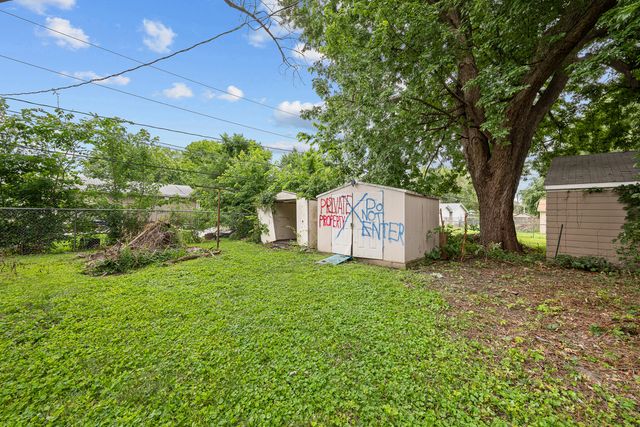 233 4th Street E, Milan, IL 61264