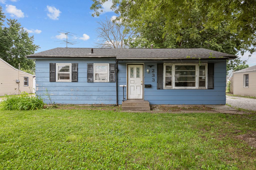 233 4th Street E, Milan, IL 61264