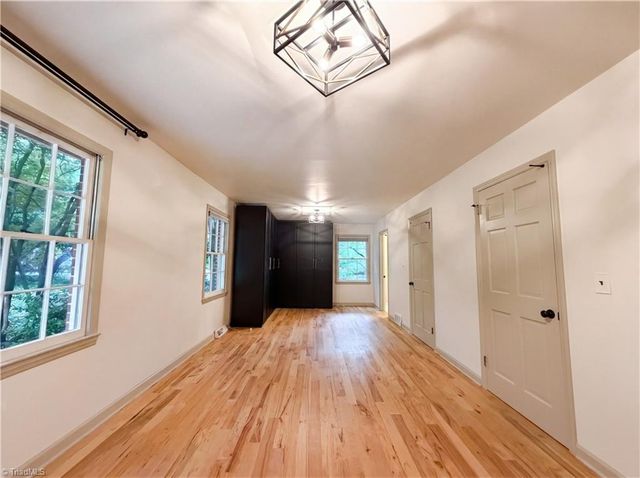 3010 Hope Valley Road, Winston-salem, NC 27106