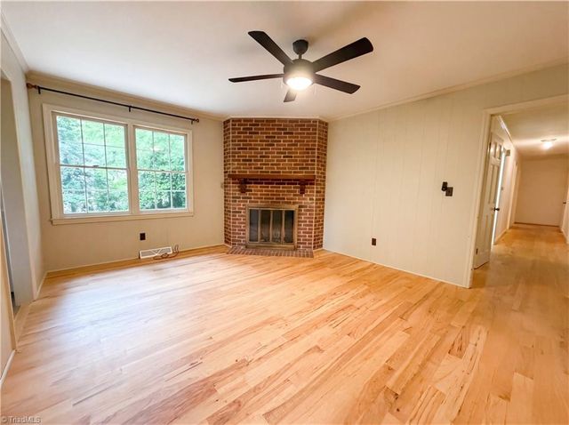 3010 Hope Valley Road, Winston-salem, NC 27106