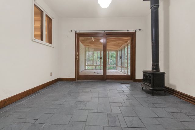 16 Ward Lane, Sherborn, MA 01770