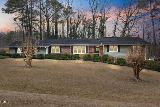 1104 Oldham Lake Road, Sanford, NC 27330