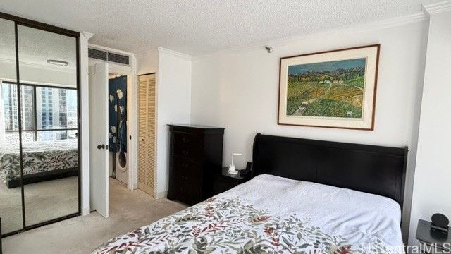 1088 Bishop Streets 2202, Honolulu, HI 96813