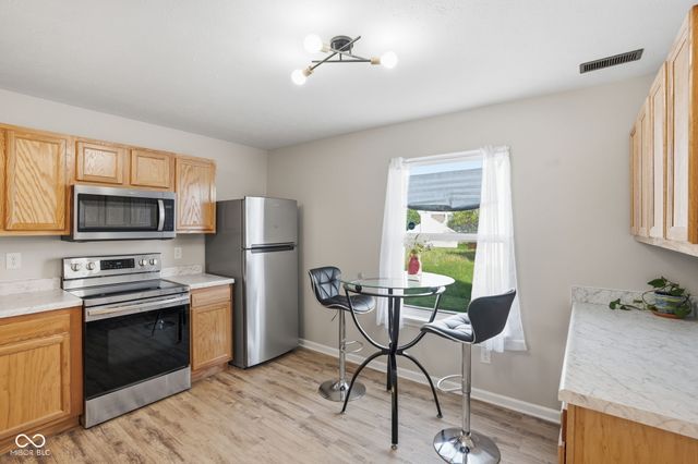 5618 Congressional Place, Indianapolis, IN 46235