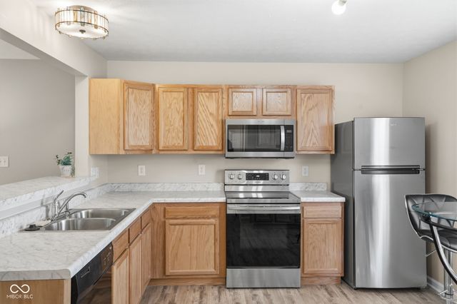 5618 Congressional Place, Indianapolis, IN 46235