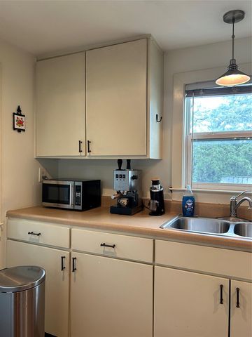 1137 Poquito ST, Austin, TX 78702