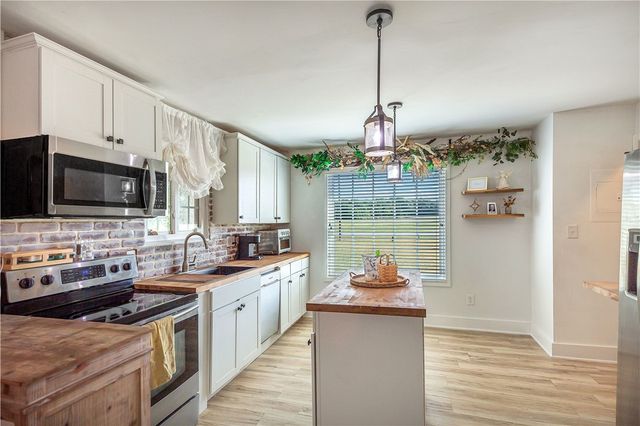 7133 Highway 24, Townville, SC 29689