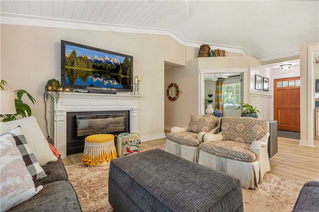 7133 Highway 24, Townville, SC 29689