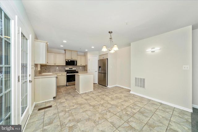 7014 LINDEN AVE, Elkridge, MD 21075