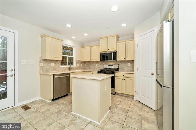 7014 LINDEN AVE, Elkridge, MD 21075