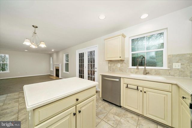 7014 LINDEN AVE, Elkridge, MD 21075