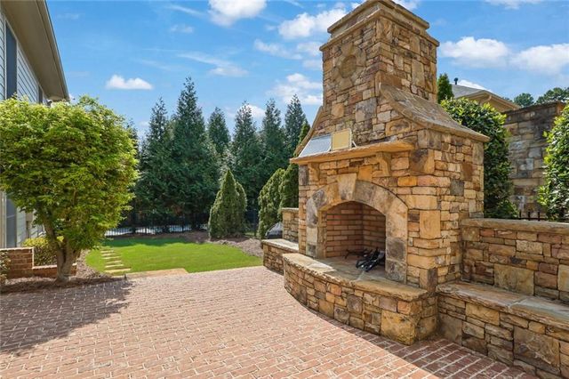 7965 Georgetown Circle, Suwanee, GA 30024