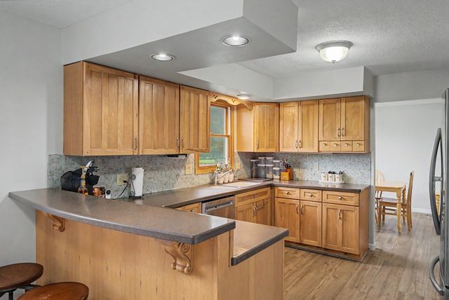302 Village Circle, Altoona, IA 50009
