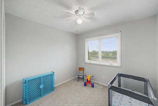 302 Village Circle, Altoona, IA 50009