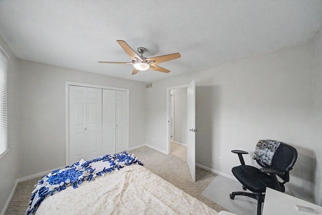 302 Village Circle, Altoona, IA 50009