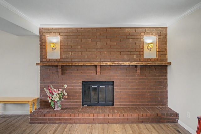 302 Village Circle, Altoona, IA 50009