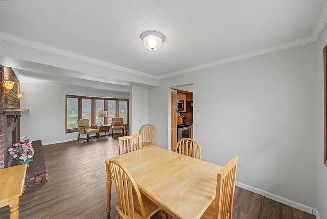 302 Village Circle, Altoona, IA 50009