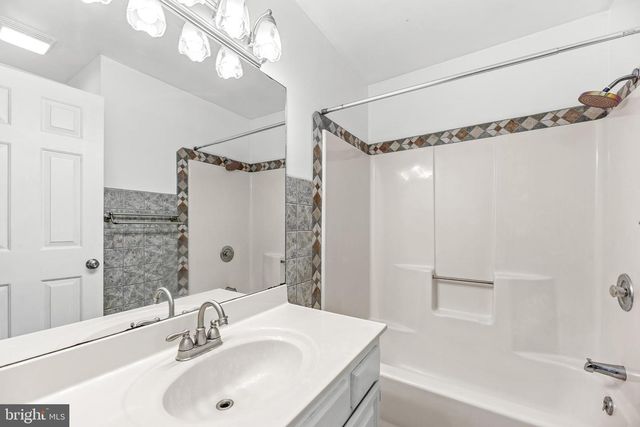 1601 MEADOW OAKS LN, Huntingtown, MD 20639