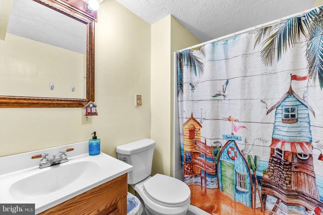 1601 MEADOW OAKS LN, Huntingtown, MD 20639