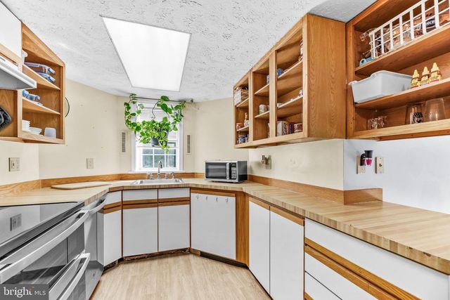 1601 MEADOW OAKS LN, Huntingtown, MD 20639