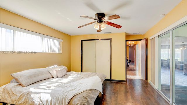 6801 NW 25th Ct, Sunrise, FL 33313