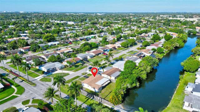 6801 NW 25th Ct, Sunrise, FL 33313