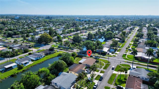 6801 NW 25th Ct, Sunrise, FL 33313