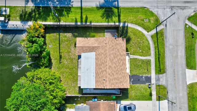 6801 NW 25th Ct, Sunrise, FL 33313