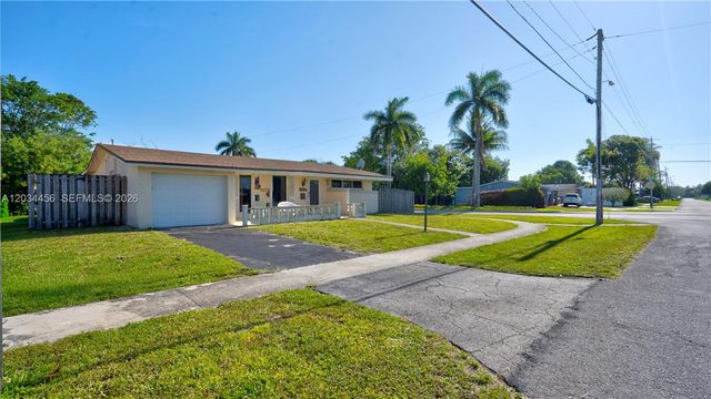 6801 NW 25th Ct, Sunrise, FL 33313