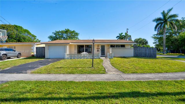 6801 NW 25th Ct, Sunrise, FL 33313