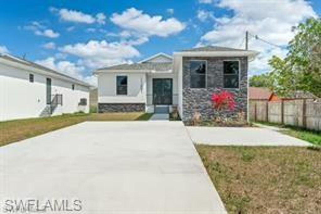 11641 McKenna AVE, BONITA SPRINGS, FL 34135 — photo 2