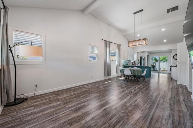 1875 MICHIGAN AVENUE NE, St Petersburg, FL 33703