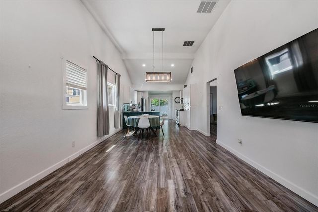 1875 MICHIGAN AVENUE NE, St Petersburg, FL 33703